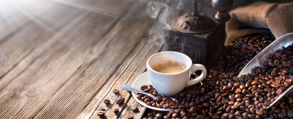 Guter Kaffee fängt mit einer gut gewarteten und reparierten Kaffeemaschine an